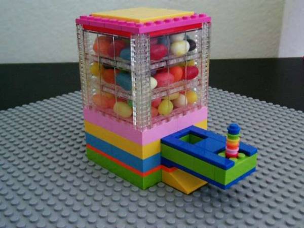 comment construire une machine a bonbon en lego
