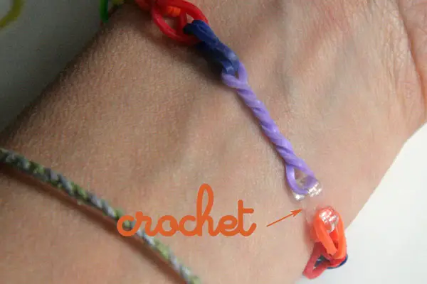 bracelets-elastiques-crochet
