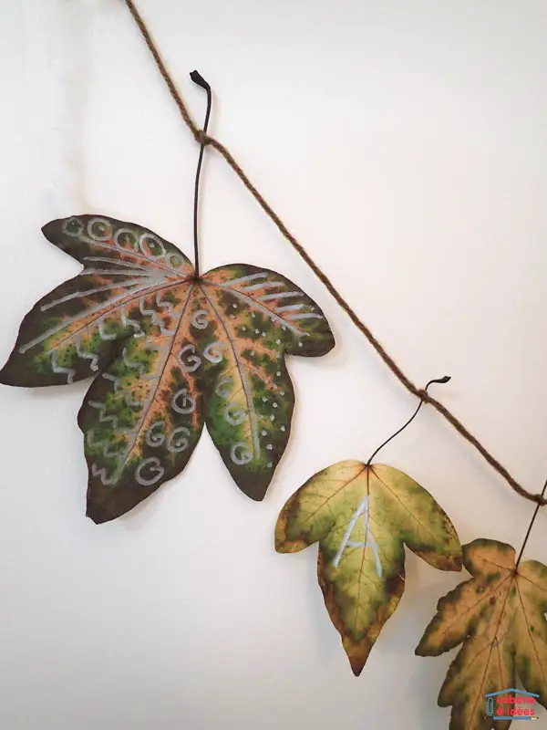 guirlandes-feuilles-automne-zoom