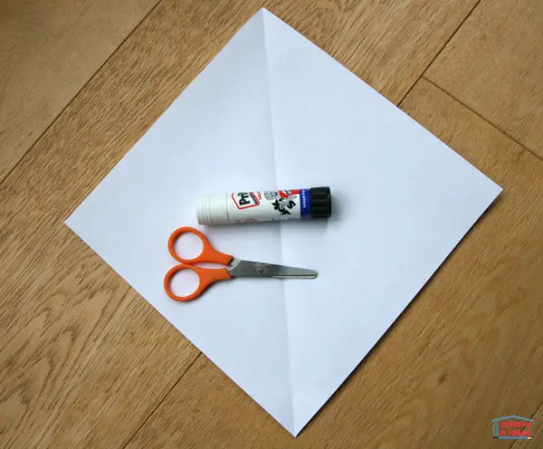 origami-poupee-russe-materiel