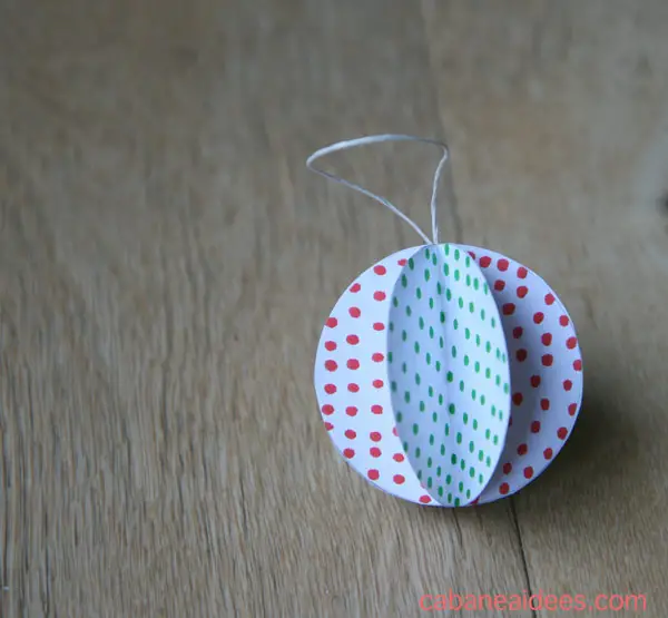 Comment Fabriquer Des Boules De Noel 3d En Papier Cabane A Idees